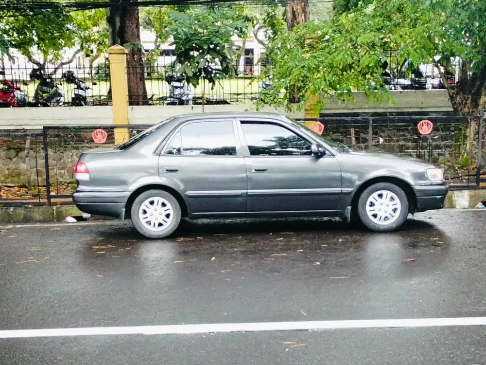 Toyota Corolla 1997 Bensin