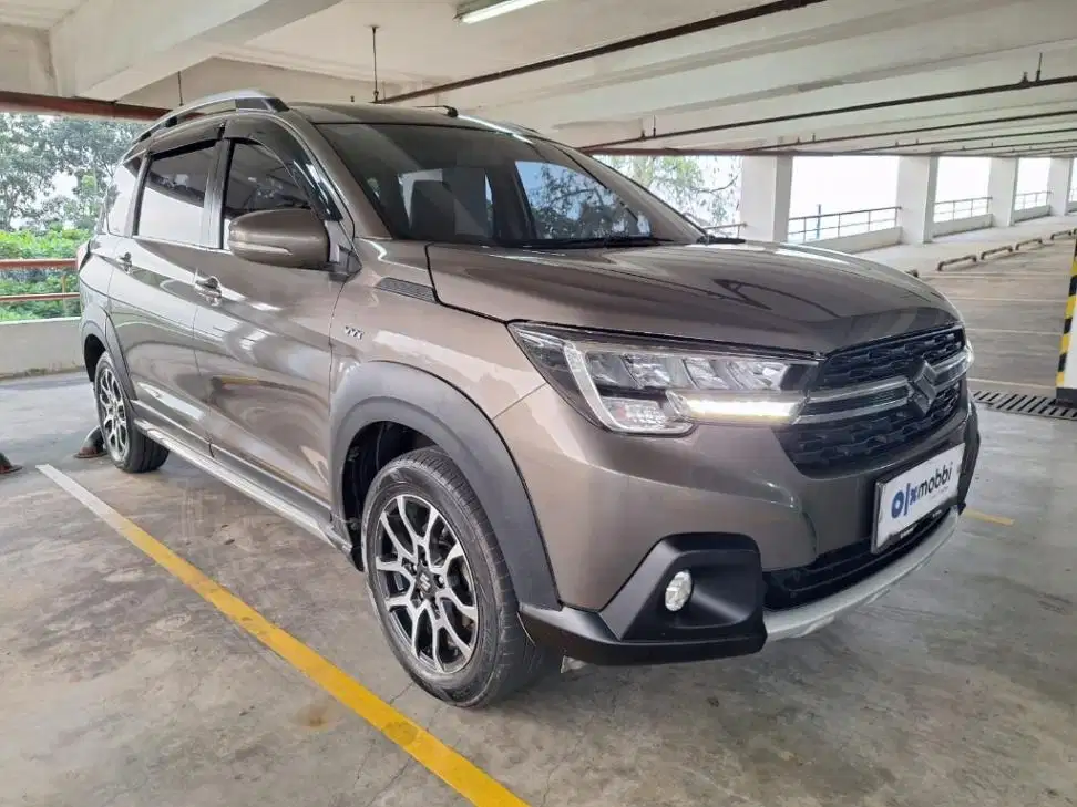 MOBIL PILIHAN - Suzuki XL7 1.5 Zeta Bensin-MT 2022 FAS B
