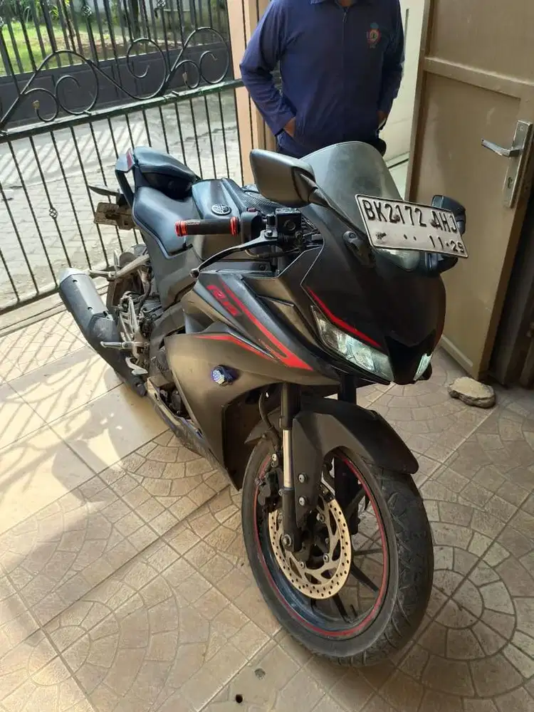 Yamaha YZF R15 V3 tahun 2017 warna Hitam Doff R15V3 Black Dop Gen 1 CC