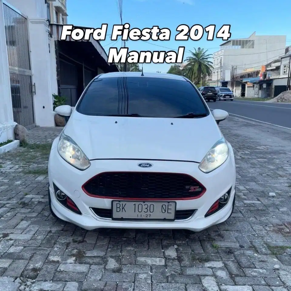 Ford Fiesta S 2014 M/T
