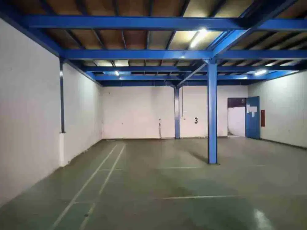 Gudang di jual di daan mogot siap pakai