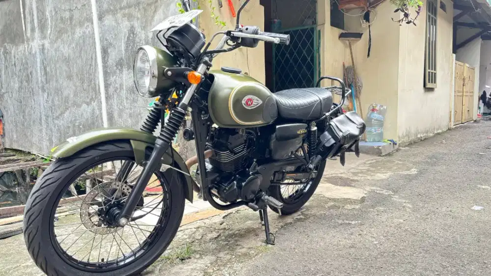 Jual motor Kawasaki w 175(special edition )ss. Lenhkap pajak hidup