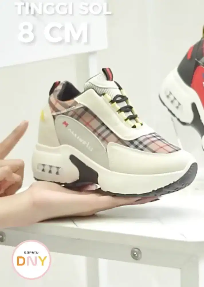 Jual cepat sneakers wanita