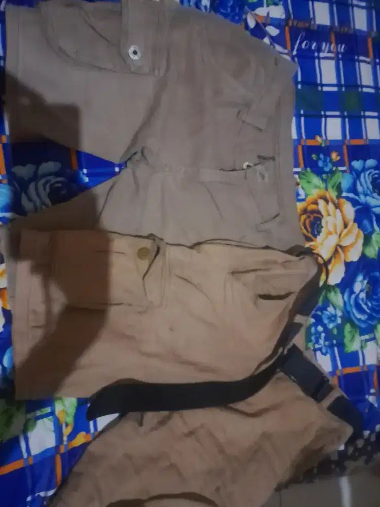 celana sepasang baru