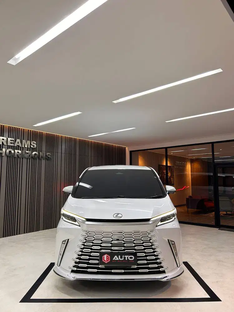 Lexus LM350 Hybrid LM350H 2023 Putih 7-Seater Km23rb B1270