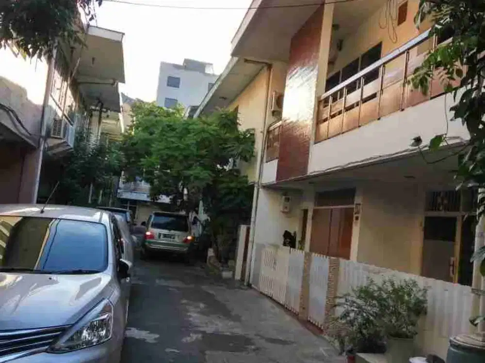 Di Jual Rumah Lokasi Strategis di Gunung Sahari Utara Jakarta Pusat