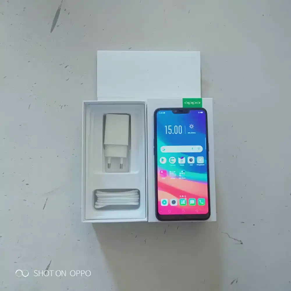 oppo a3s ram 6gb ' 128gb warna hitam seperti baru   ::