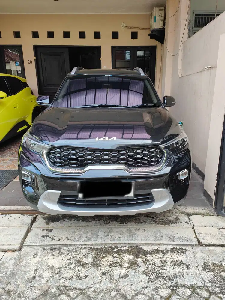 KIA SONET AT PREMIERE 2022 HITAM