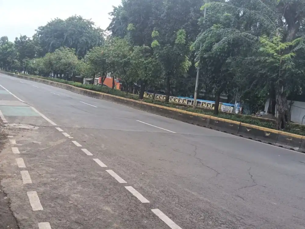 Tanah Padat Datar ex Gudang Jl Pemuda Pinggir Jalan
