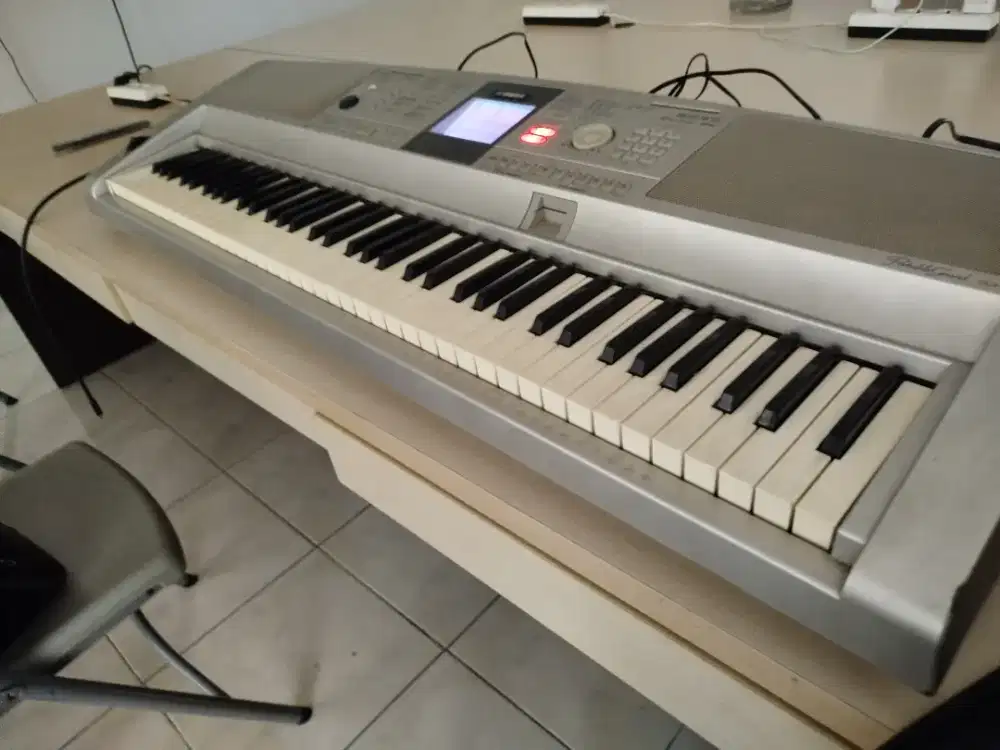 Keyboard piano Yamaha dgx 305