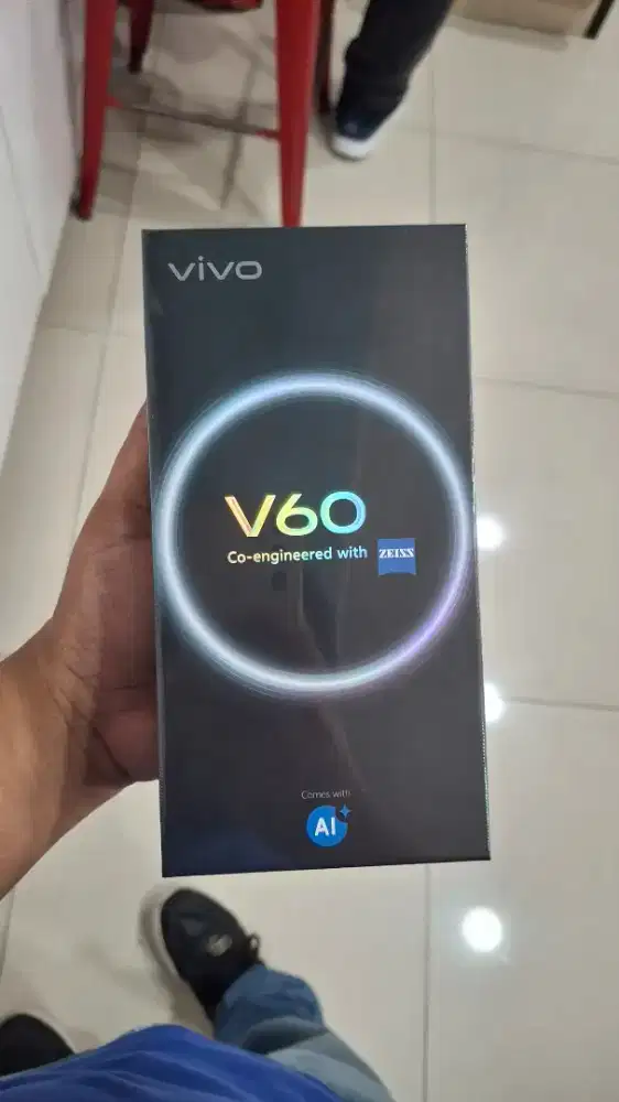 NEW VIVO V60 5G 12/256GB ZEISS TELEPHOTO CAMERA