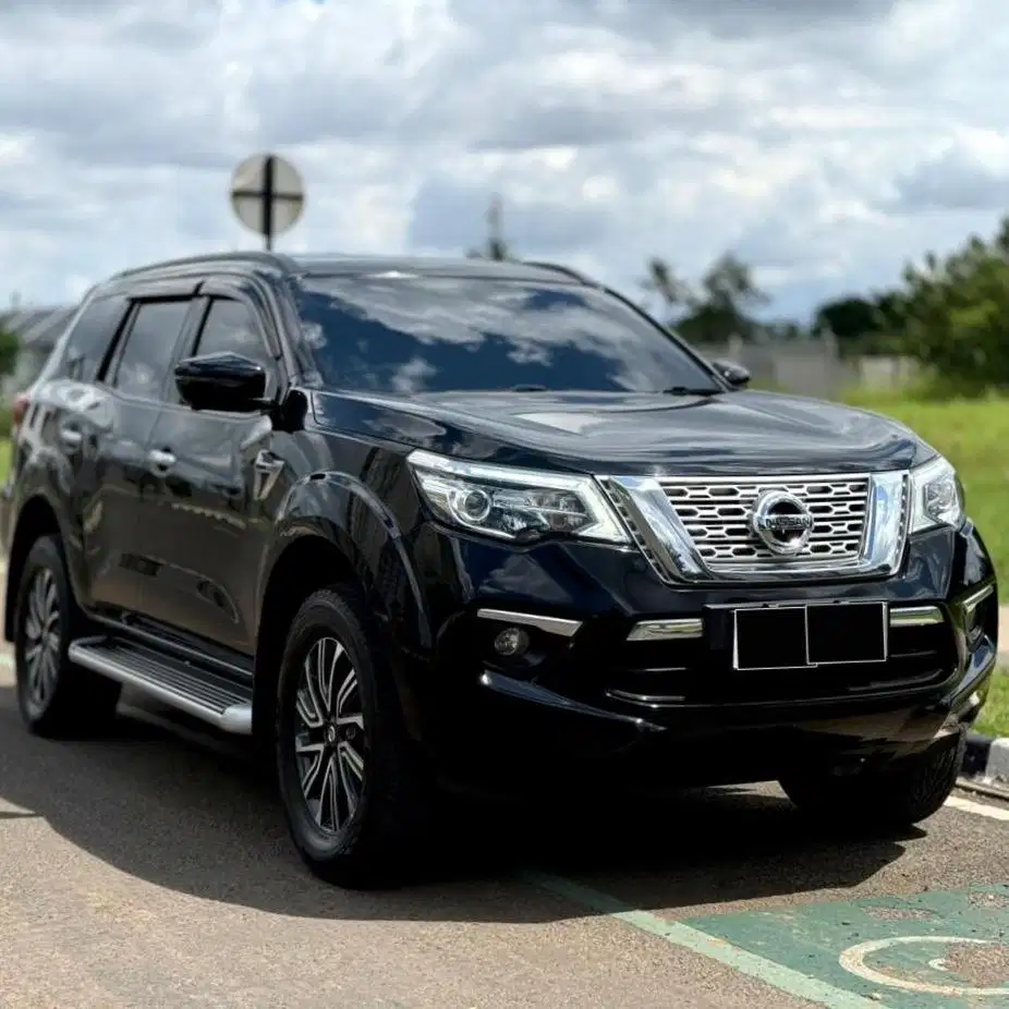 (CASH) Nissan Terra VL Diesel 2018