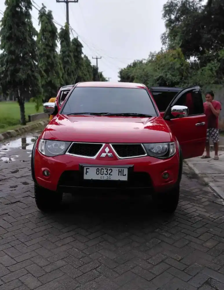 MITSUBISHI STRADA CR EXCED 4X4 TAHUN 2008