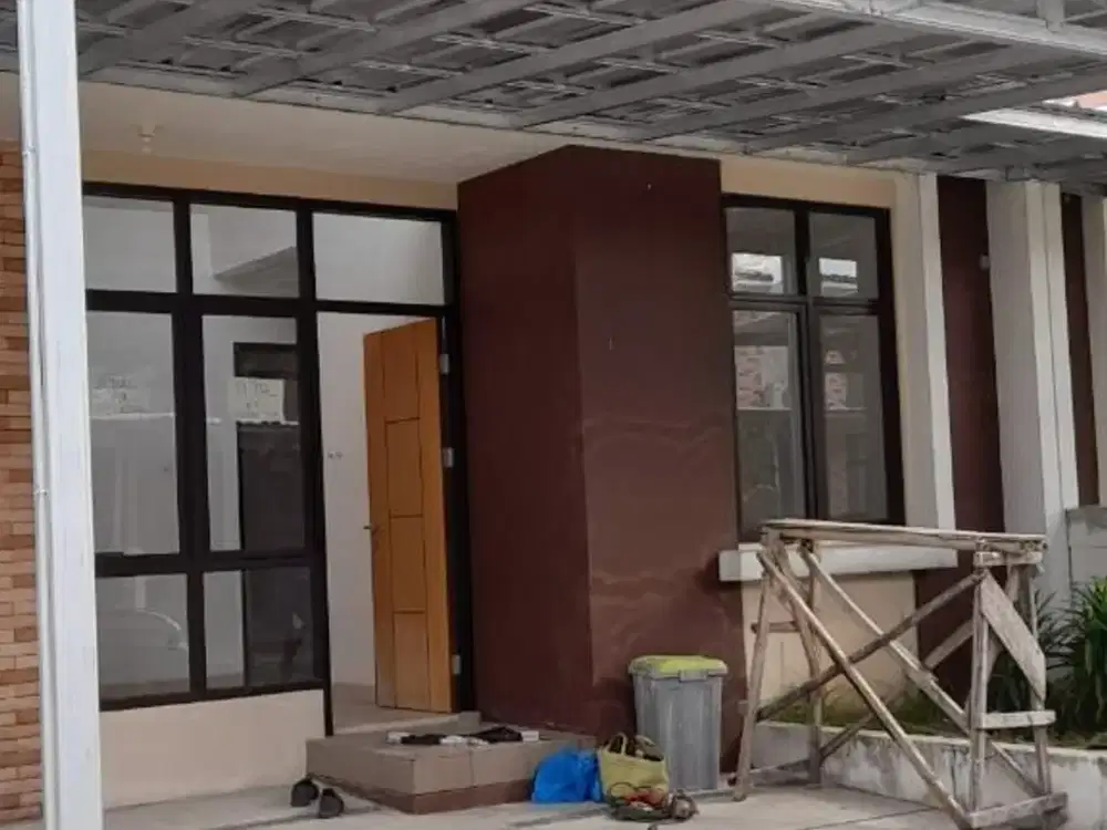 Rumah 1 Lantai 2 Kamar Siap Huni Lokasi Strategis di Bolzano