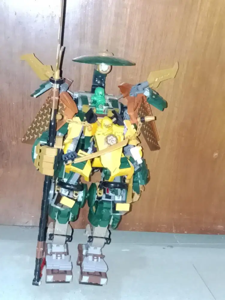 Lego bekas di gunakan