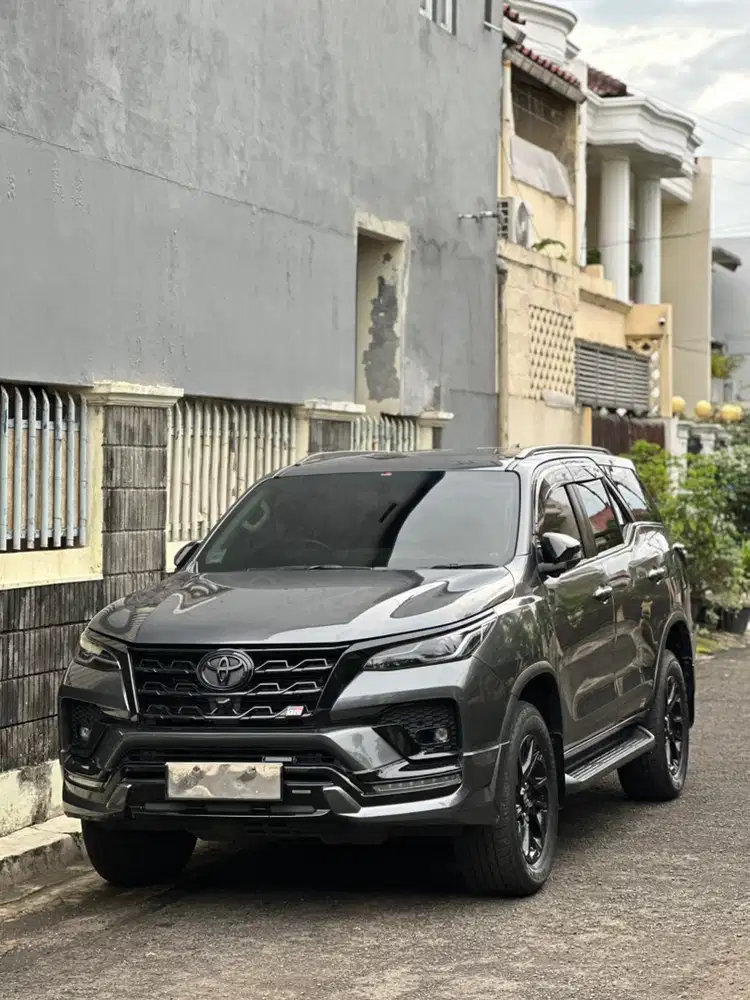 Toyota Fortuner Gr 2.8 2023