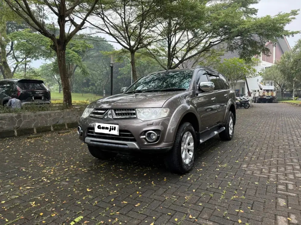 Dp 20 juta -an aja,Pajak panjang,Pajero  Sport Dakar 2.5 VGT AT 2014