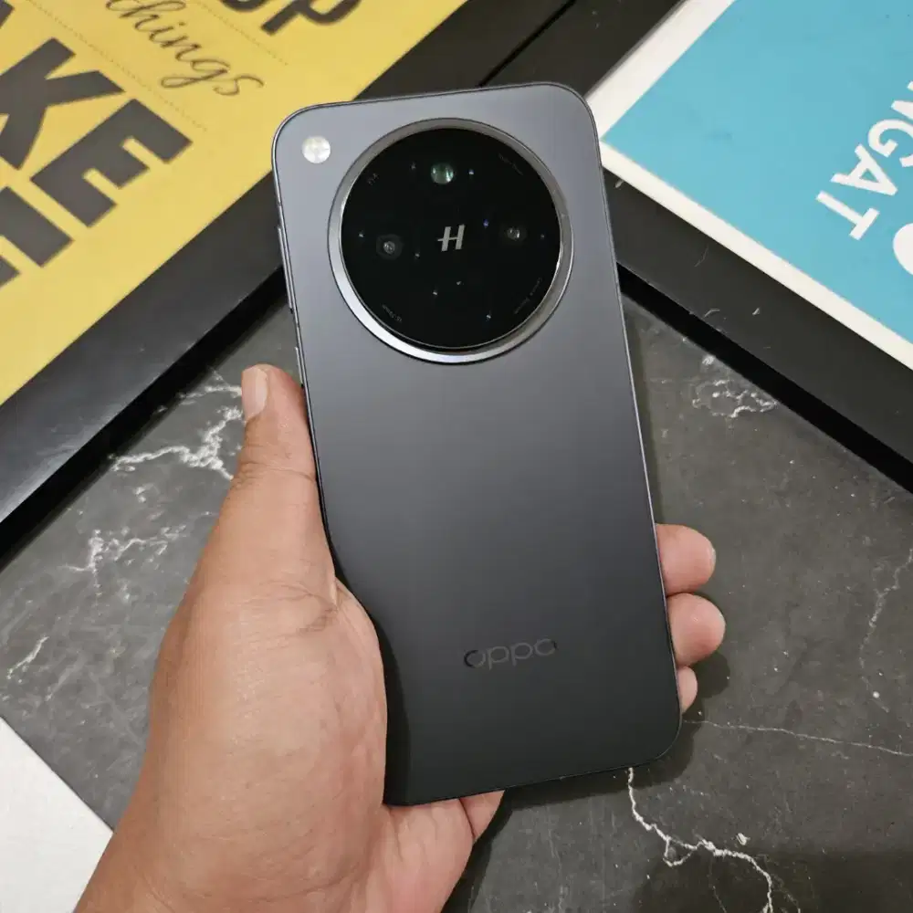 OPPO FIND X8 12/256 GB NO MINUS RESMI INDONESIA