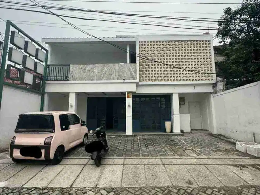 Jual Rumah Tempat Usaha Lokasi Bagus di Kebayoran Baru Jakarta Selatan
