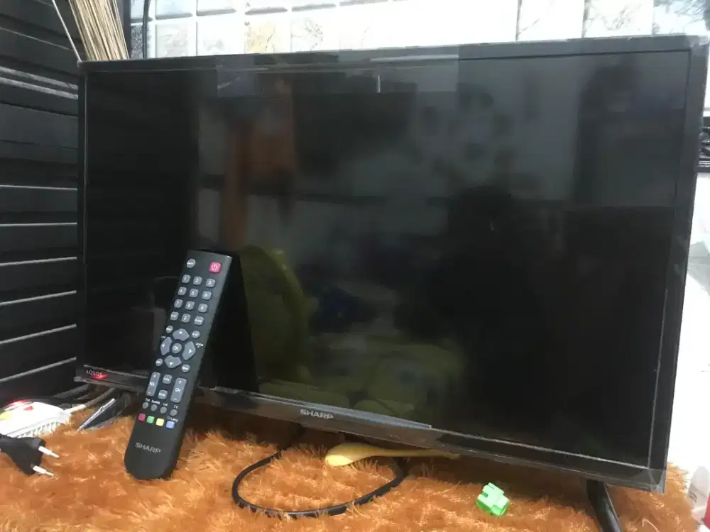 Sharp smart TV LED 24 inch