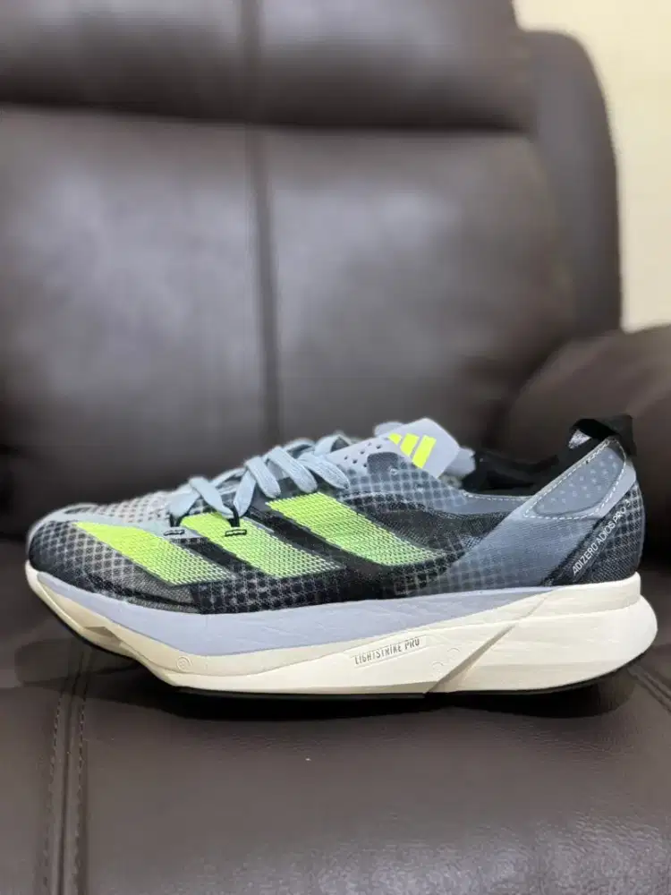 Sepatu Adidas Adizero (40/41) sport