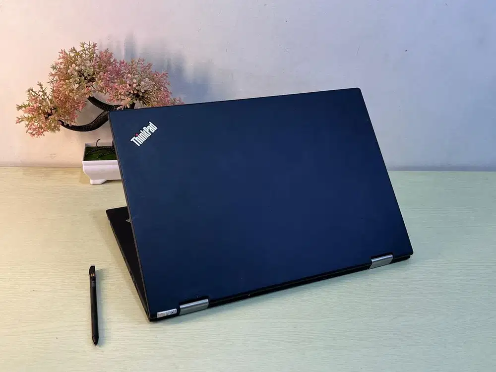 Lenovo ThinkPad X1 Yoga Intel Core i5-7300U RAM 8 GB SSD 256 GB Mulus