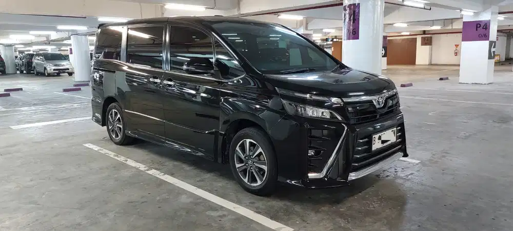 Toyota Voxy 2018 Bensin