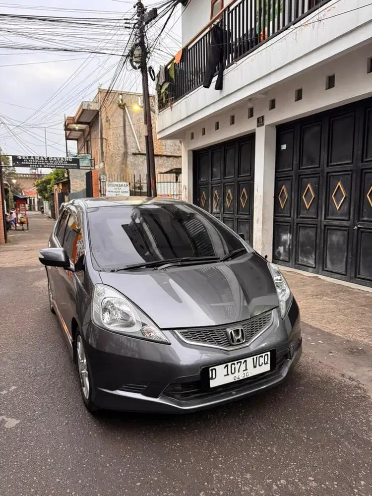 Honda jazz rs matic 2010 istimewa siap pake