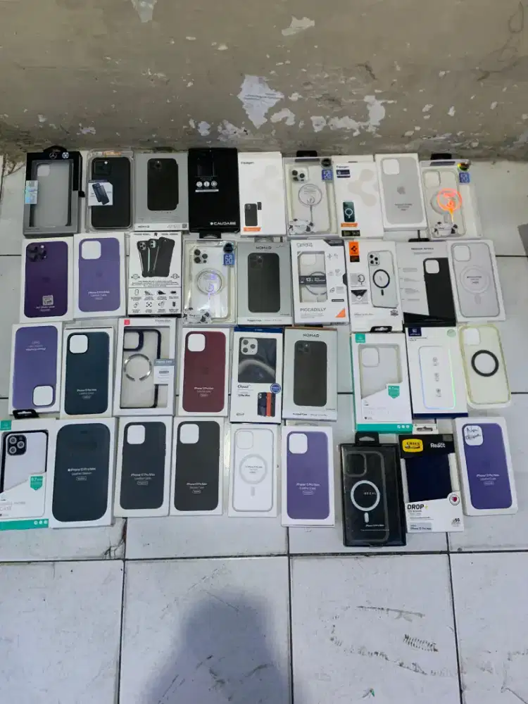 Siapa tau di sini ada yg mau Nampung cesing iPhone 12/13 promax