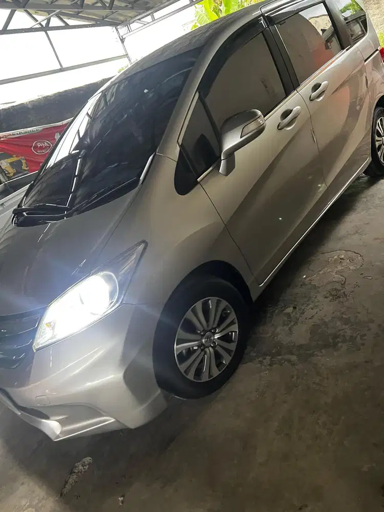 Honda Freed 2013 Bensin