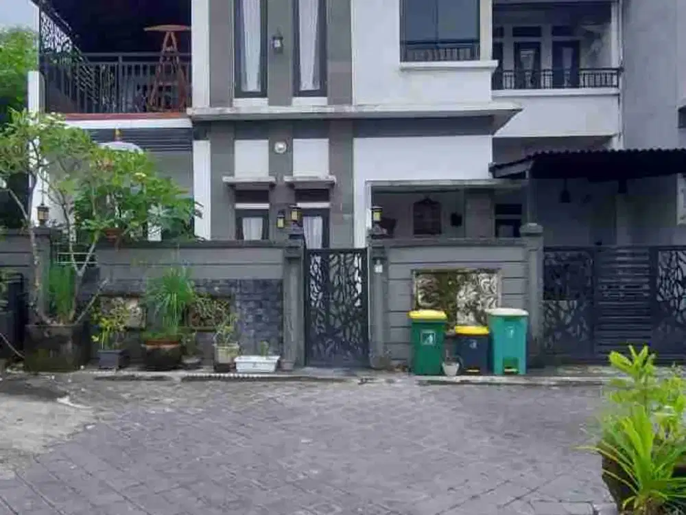 Rumah Modern Minimalis Cluster One Gate Padang Sambian