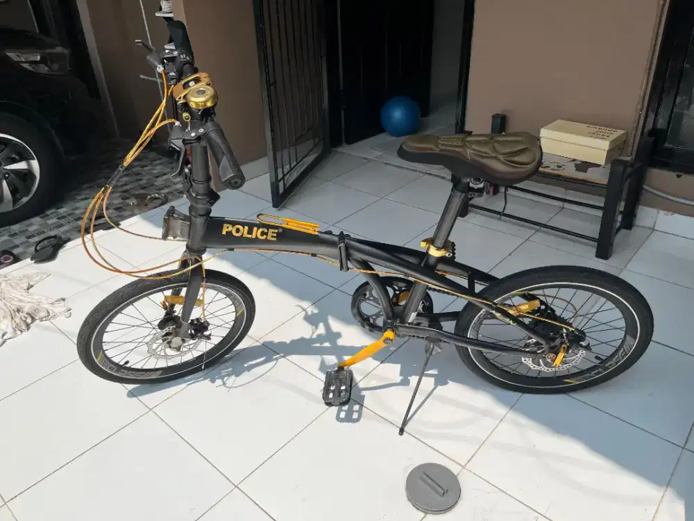 Sepeda lipat police 20 inch second
