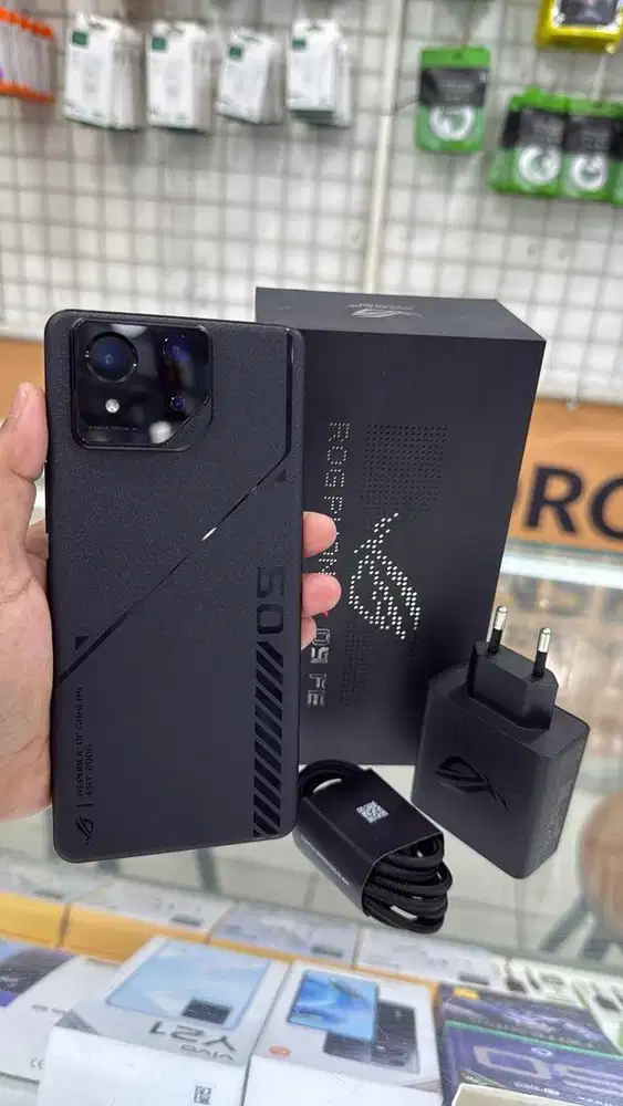 ASUS ROG PHONE 9 FE RAM 12/256 FULLSET ORIGINAL BAWAAN LAHIR DEWA GAME