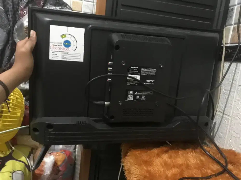 Tv sharp LED 24 inch