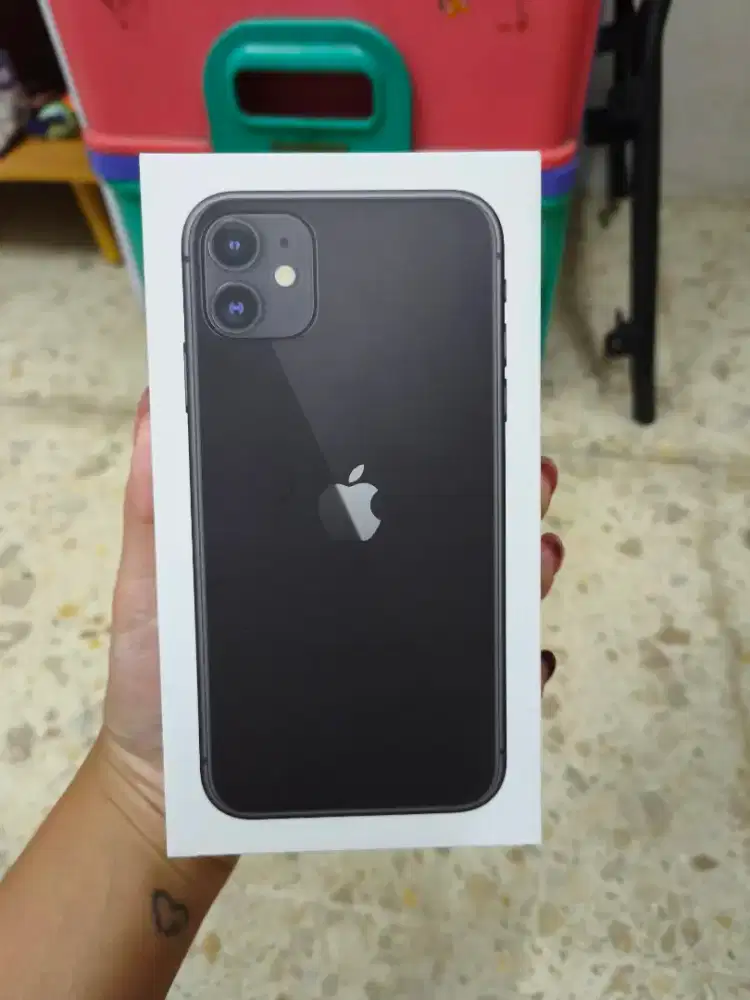 IPHONE 11 - BLACK