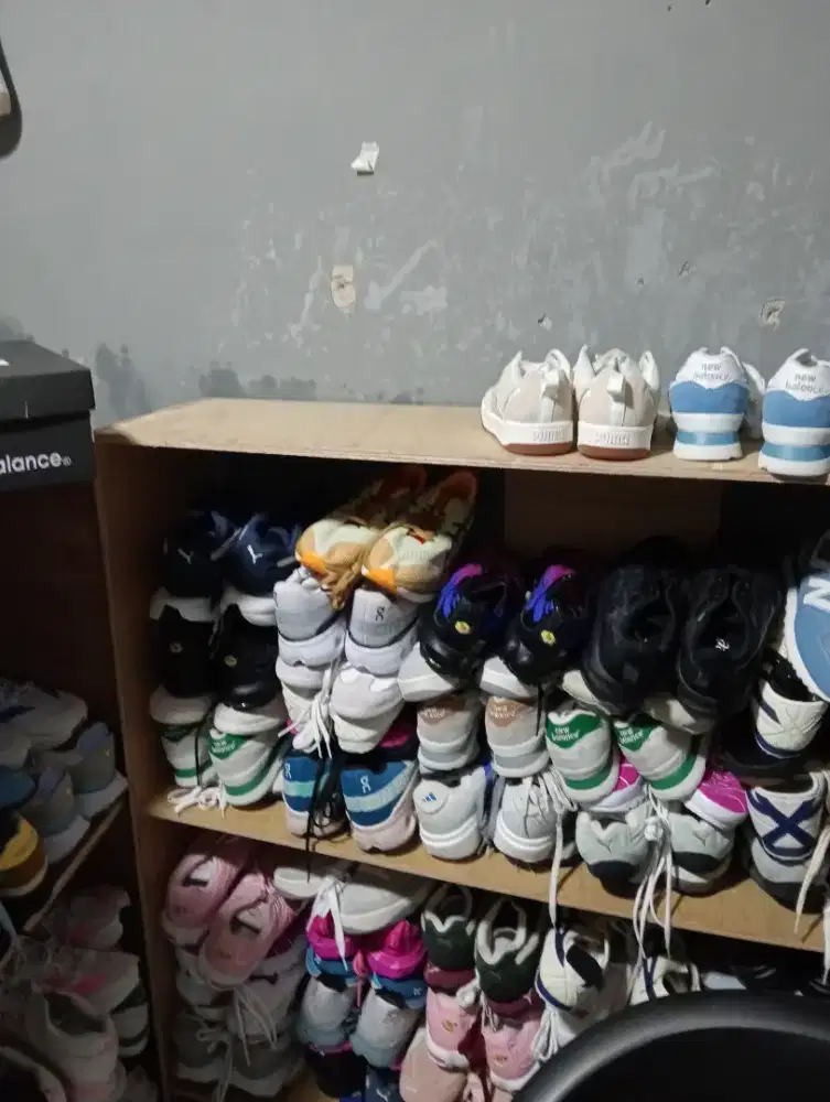 host live sepatu