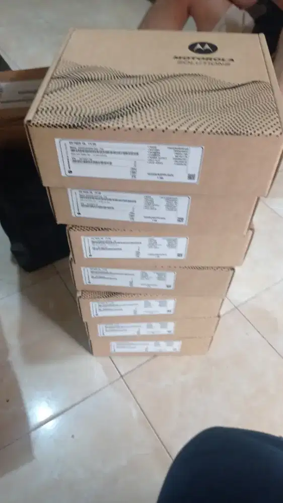 DIJUAL HT MOTOROLA XIR P6620I TIA VHF