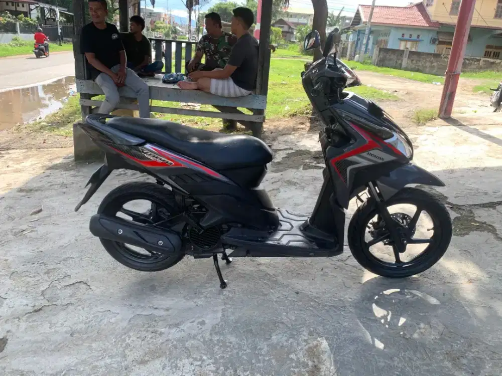 D jual honda vario techno tahun 2011