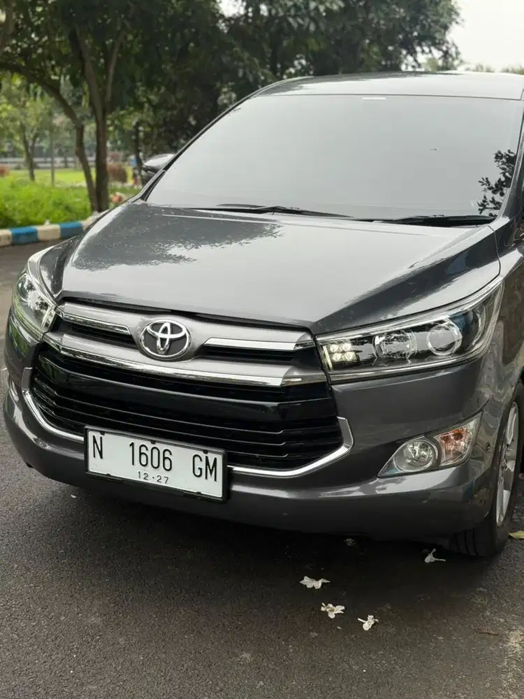 Kijang Innova Reborn V 2.0 AT Luxury Bensin