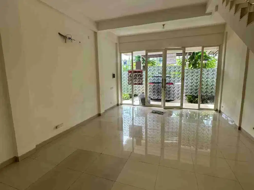 Disewakan Ruko Bizhome Pakuwon City