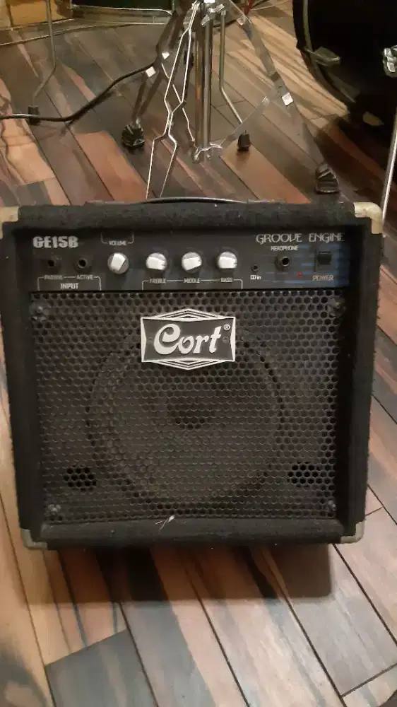 Amply cort bass mulusss