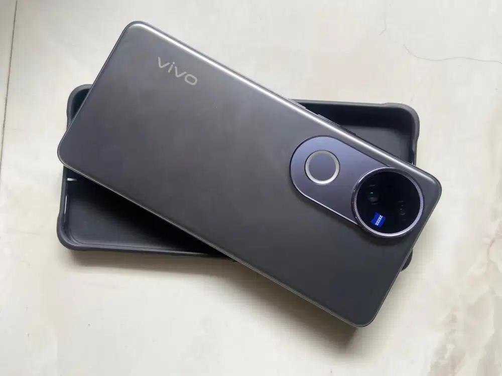 Vivo V50 12/512GB