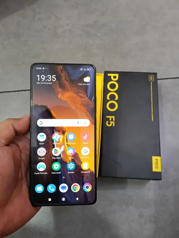 Poco f5 5g ram 12/256gb fullset ori