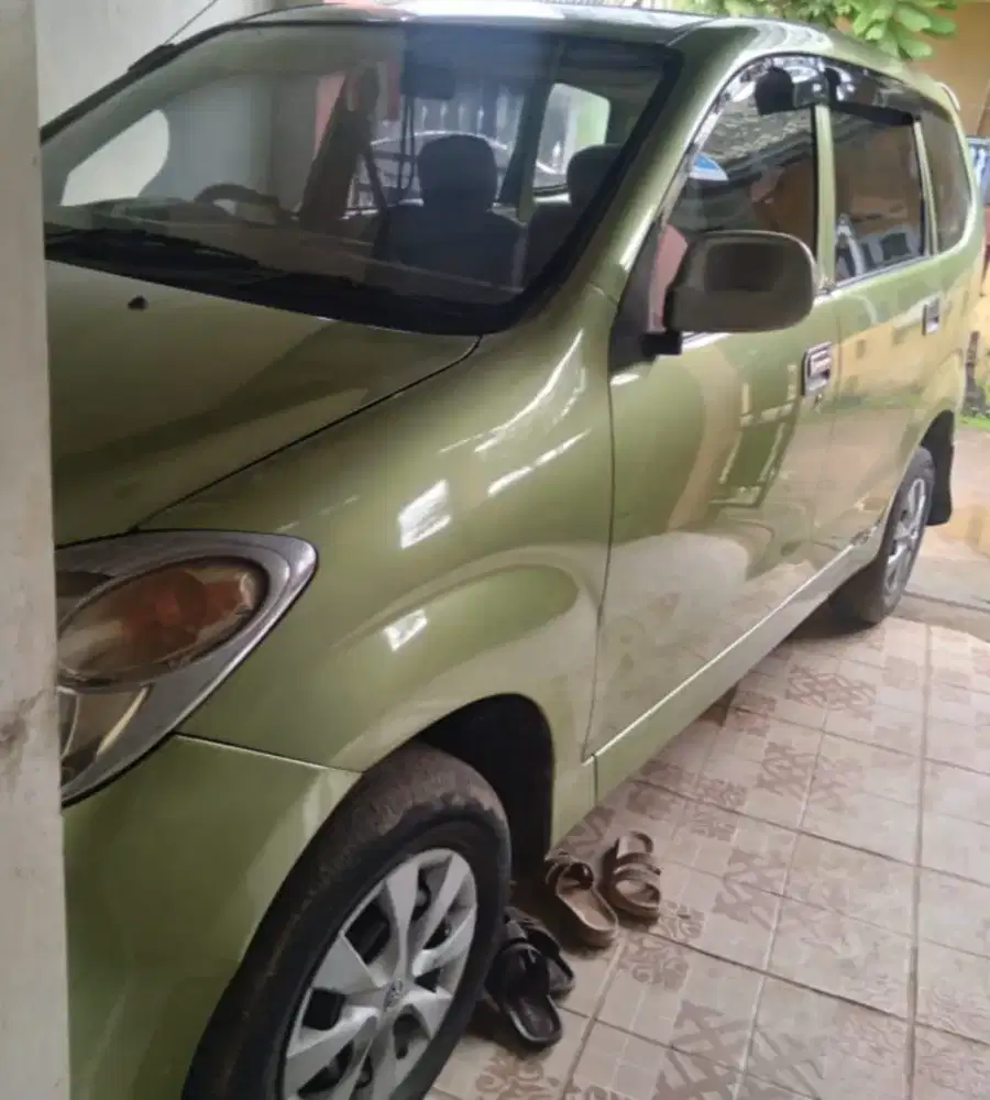 Mobil Xenia XI 1300cc 2006