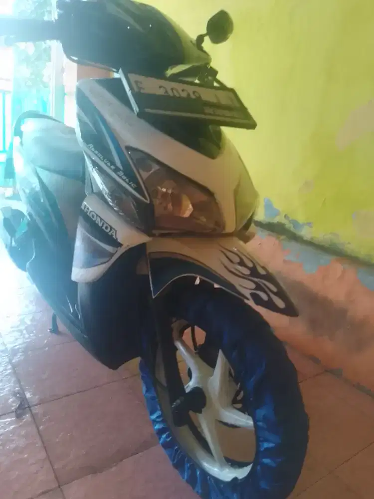 Vario 110 CW Karbu Iconic