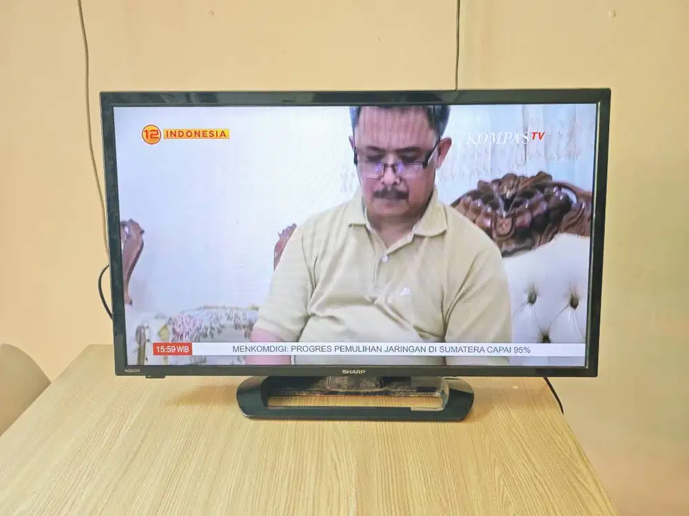 LED Smart TV Sharp Smart TV 32 Inch LC-32LE375Y Layar Jernih Bisa Yout