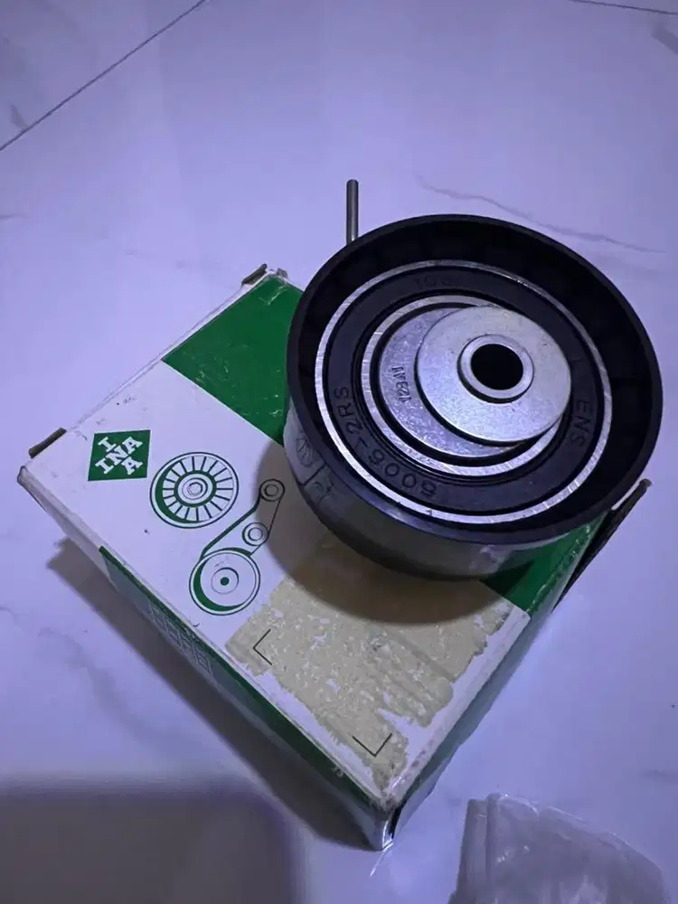 Tensioner ford fiesta merk INA