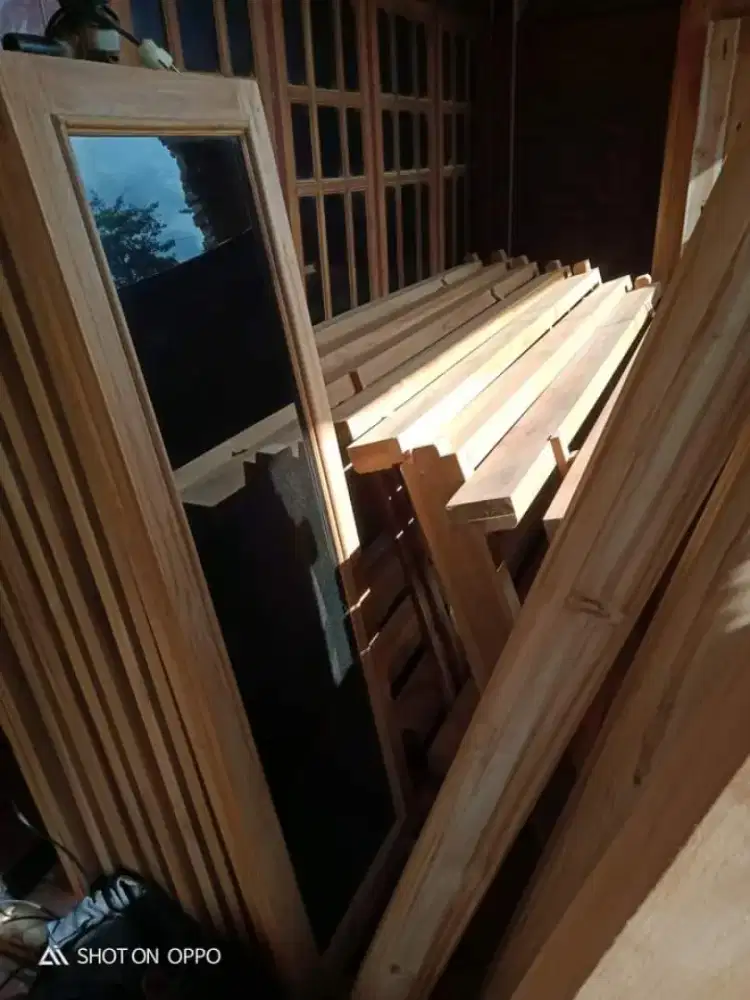 Jual kusen jendela kayu jati