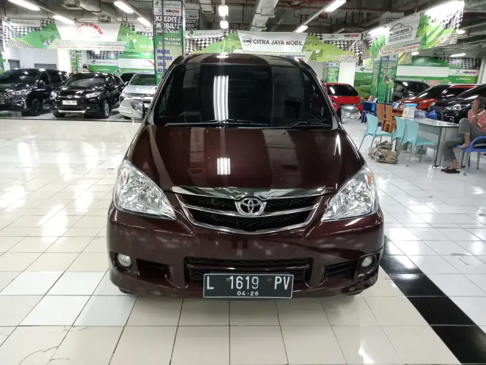 TOYOTA AVANZA G MT 2011 MERAH MAROON