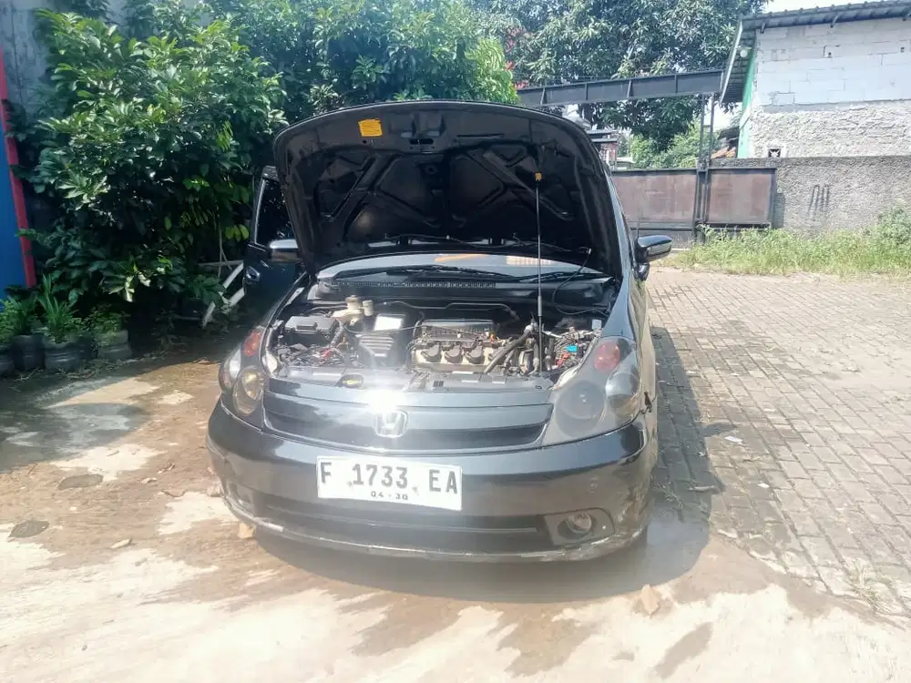 Honda Stream 2005 Bensin